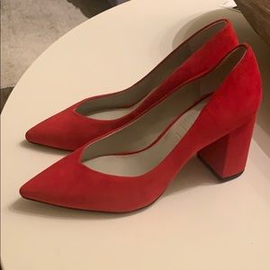 1 State Red Suede Pumps | Size 6